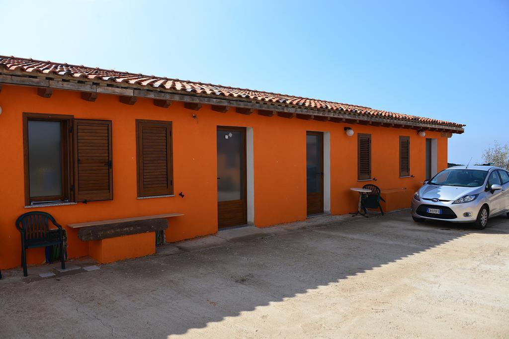 Agriturismo Su Nuratolu Villa Sagama Luaran gambar